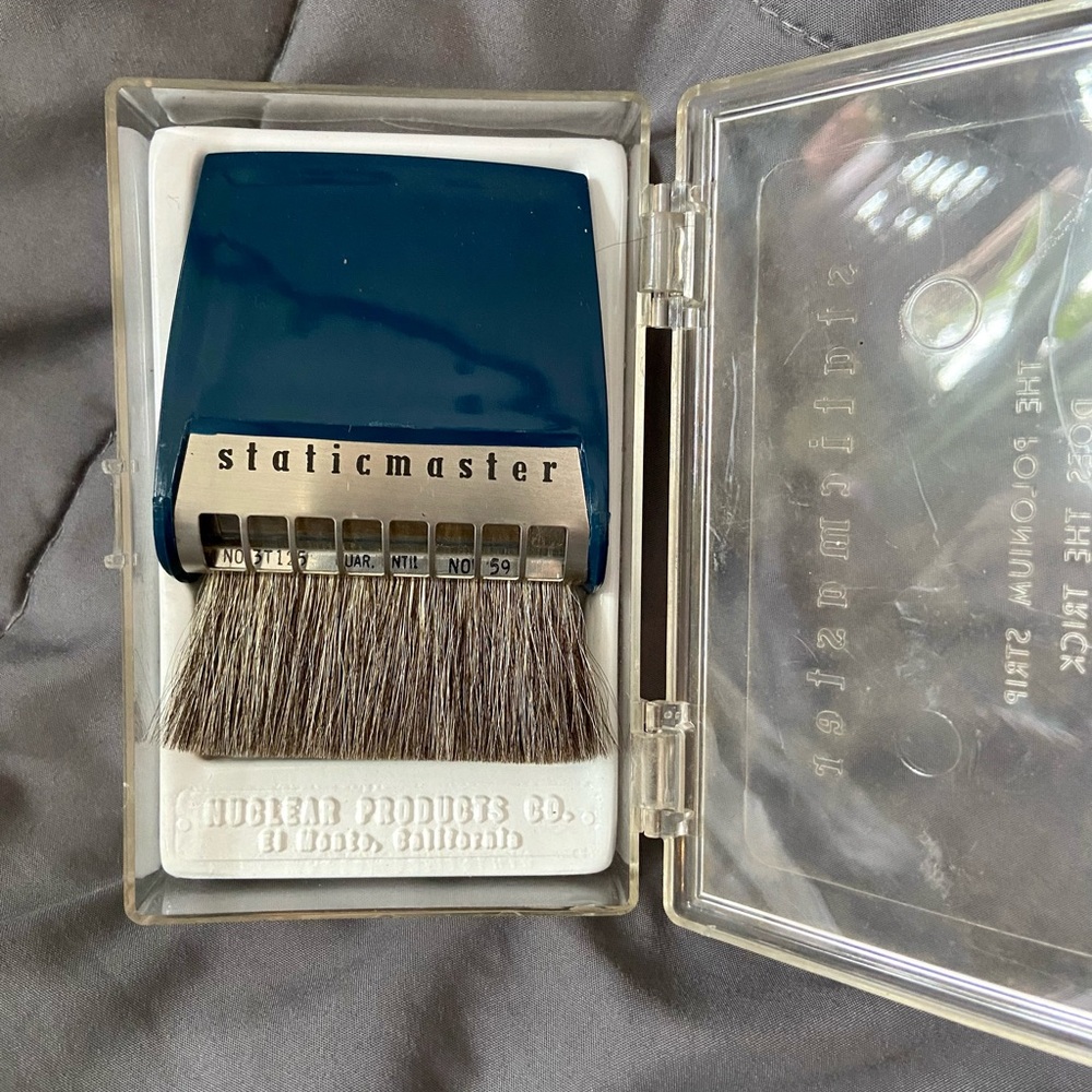 Vintage StaticMasters brush in original plastic case